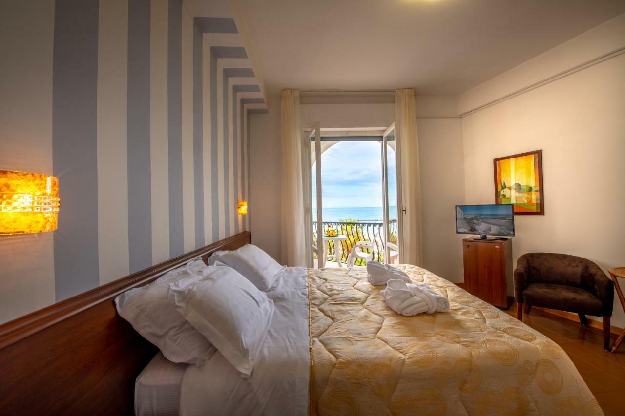 Grand Hotel Excelsior San Benedetto del Tronto Exterior foto