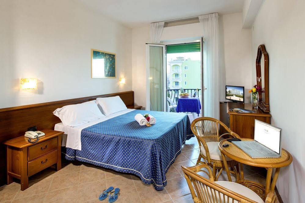 Grand Hotel Excelsior San Benedetto del Tronto Exterior foto